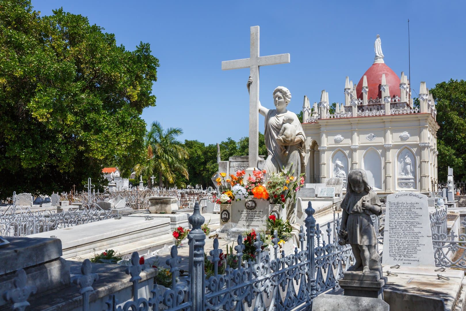 Free Colon Cemetery Tour Havana2