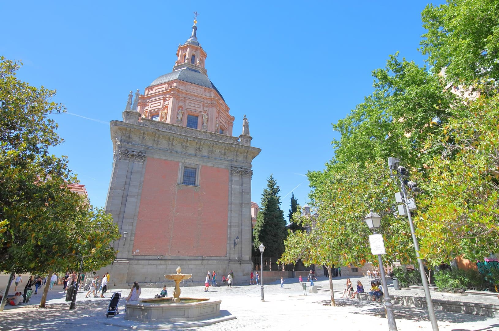 Free Medieval & Modern Tour Madrid5