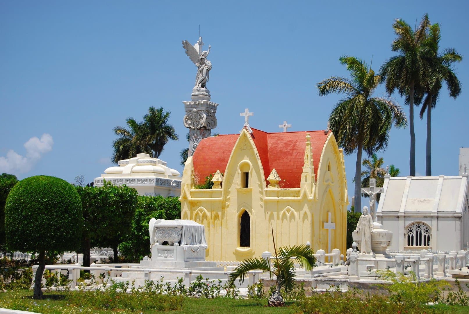 Free Colon Cemetery Tour Havana5