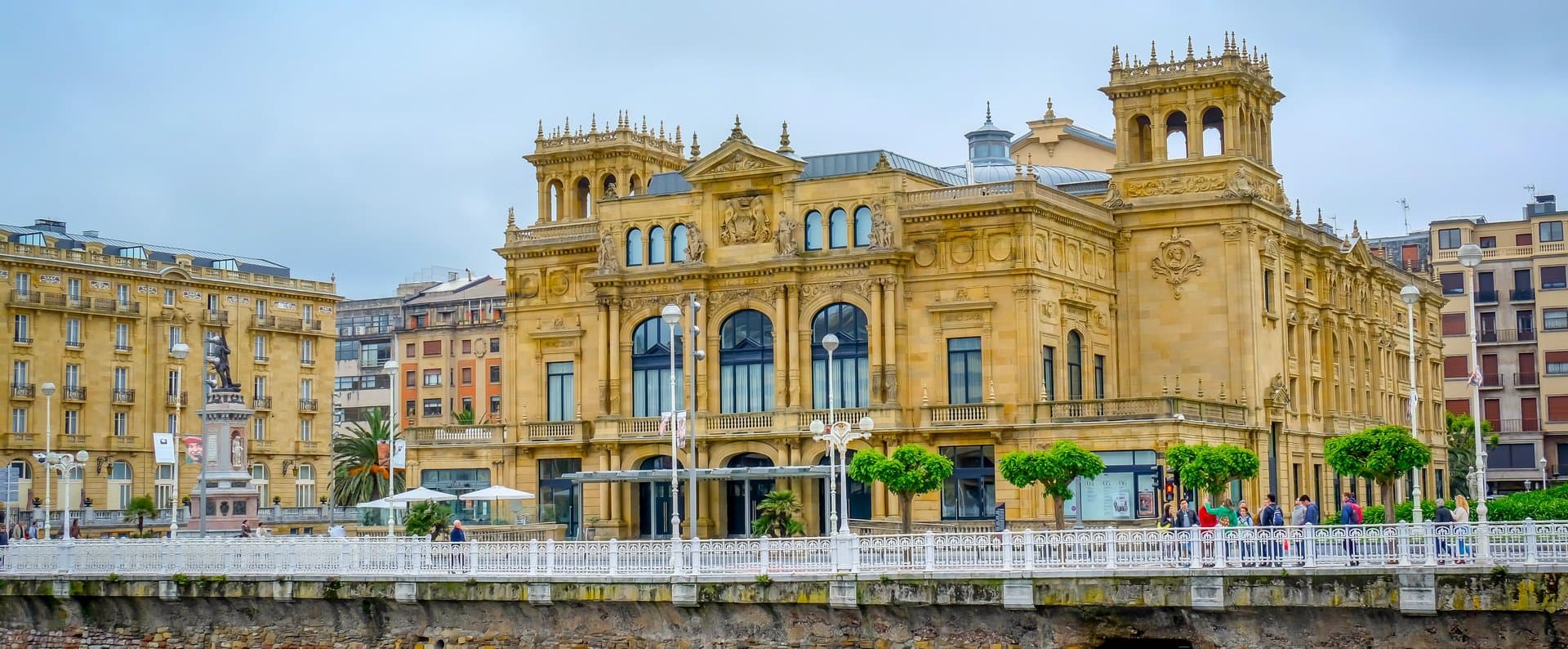 Free Belle Époque Tour San Sebastian Banner