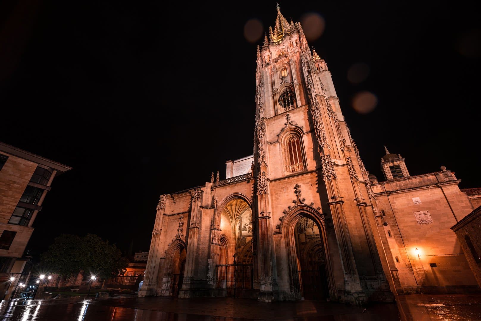 Free Mysteries & Legends Tour Oviedo2