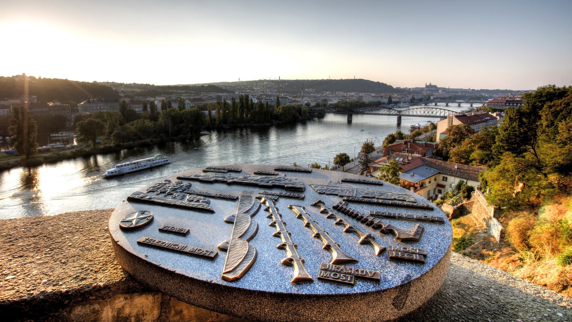 Free Vysehrad Tour Prague1