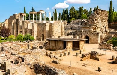 Free Archaeological Tour Merida Banner