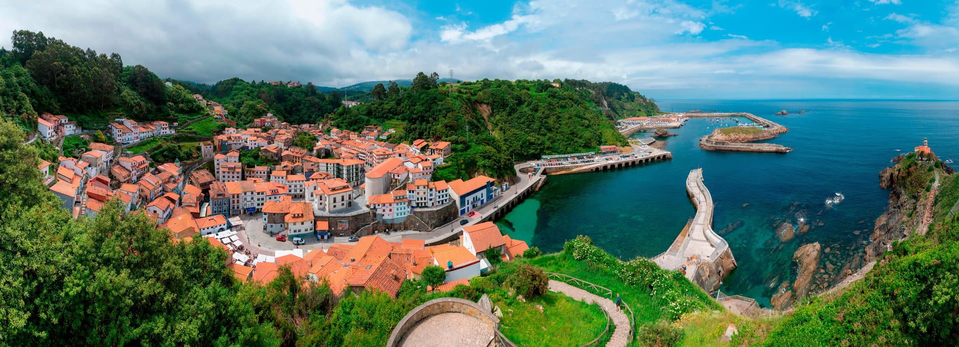 Cudillero Skyline