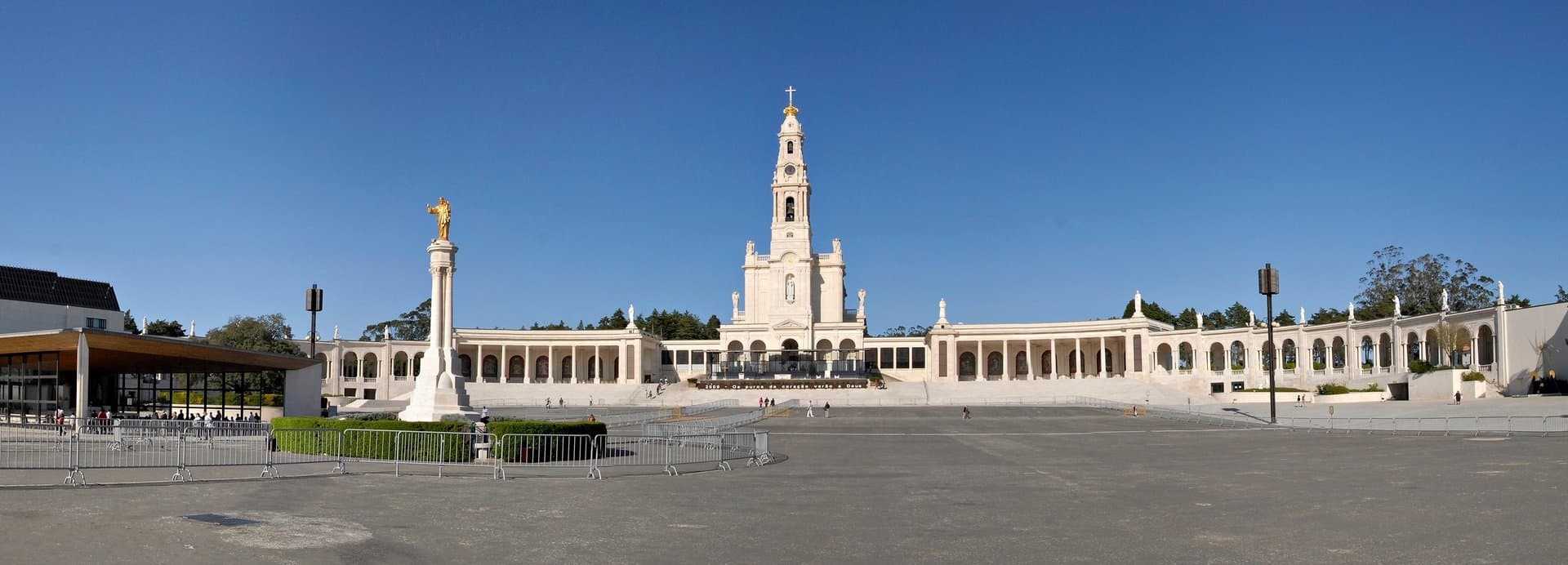 Free Sanctuary of Fatima Tour Banner