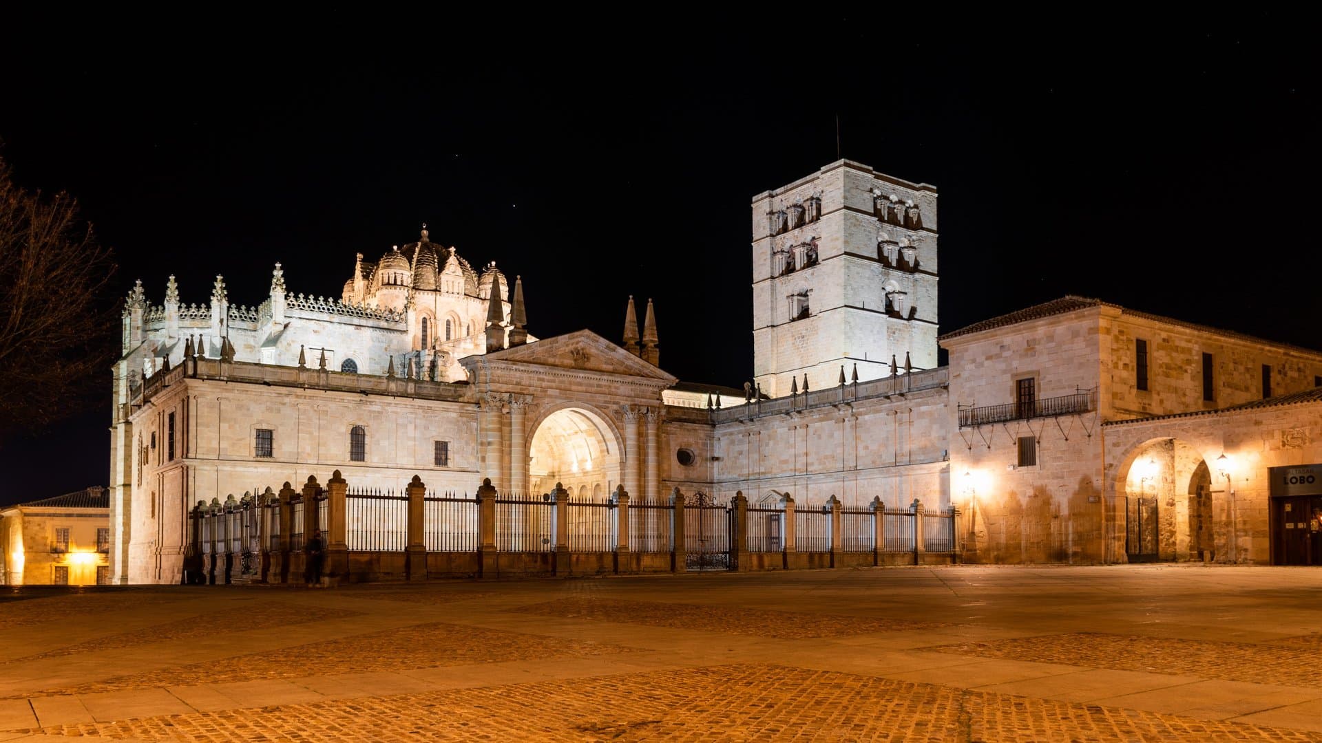 Free Mysteries & Legends Tour Zamora1