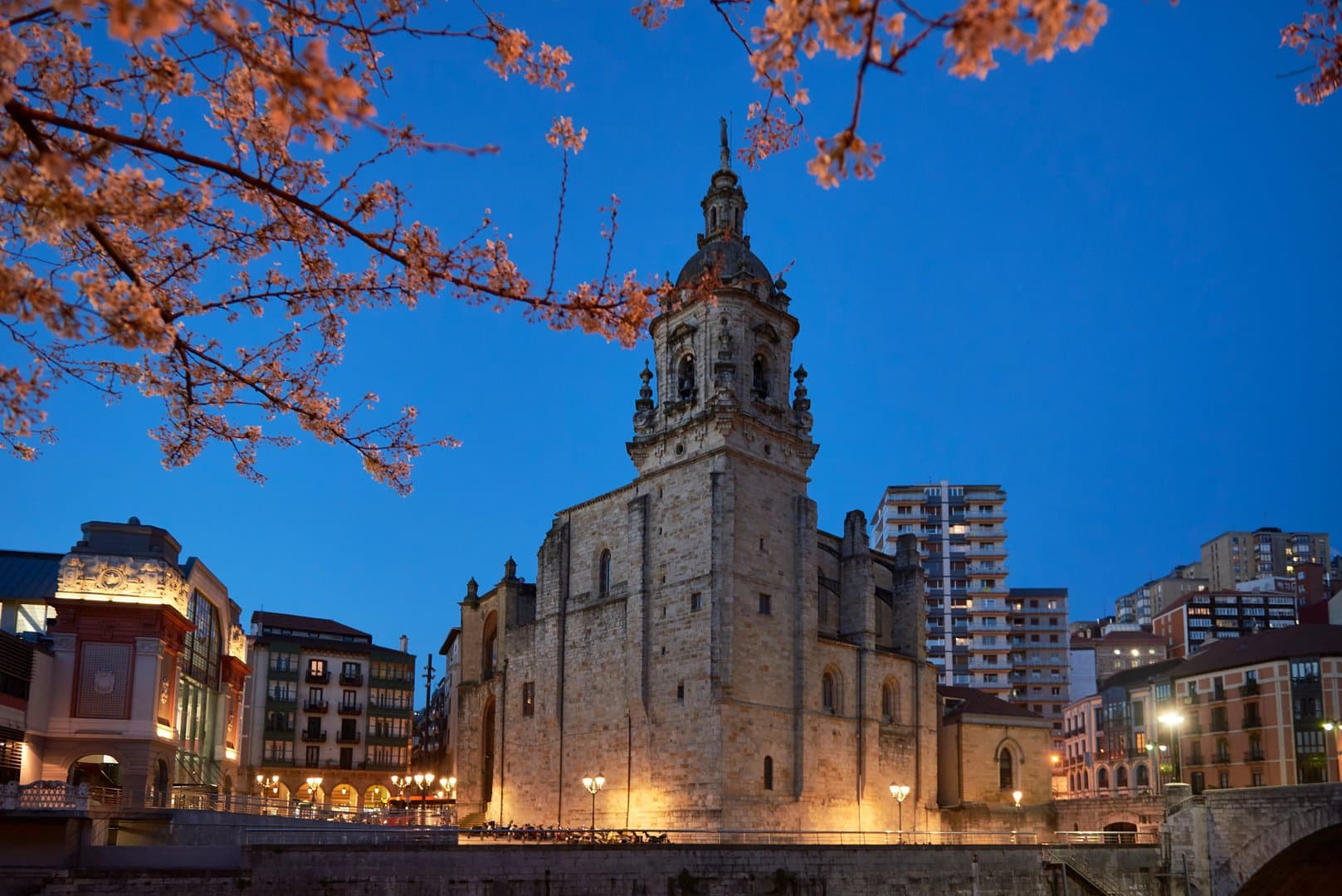 Free Mysteries & Legends Tour Bilbao3