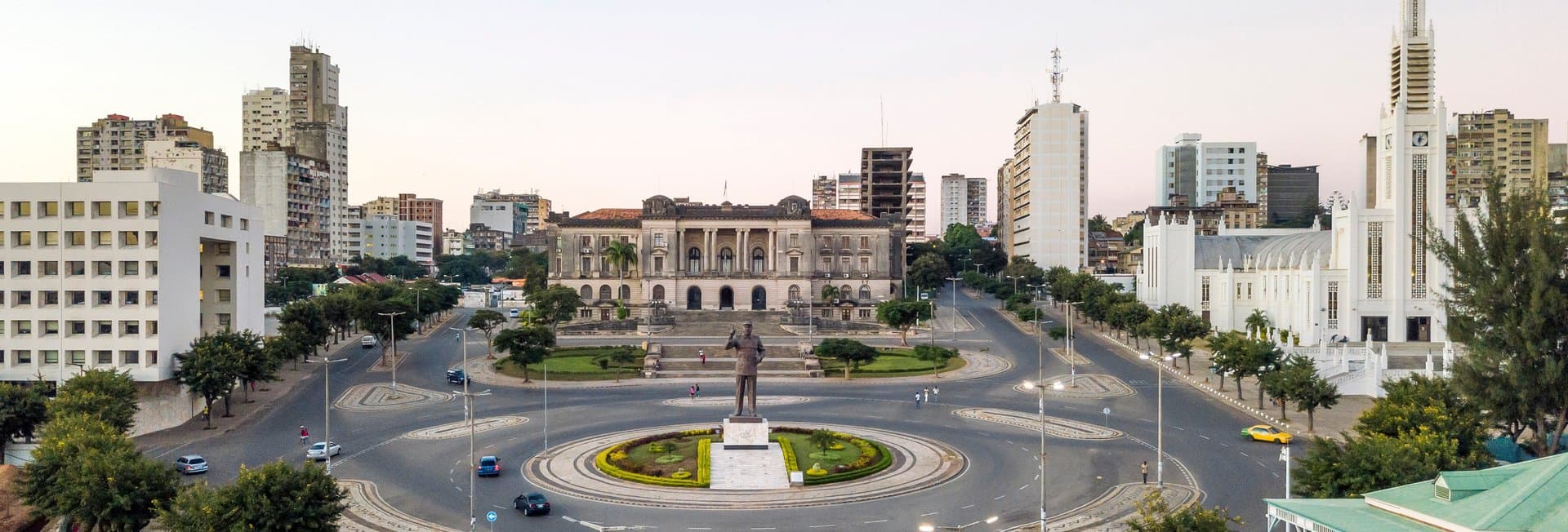 Essential Free Tour Maputo Banner