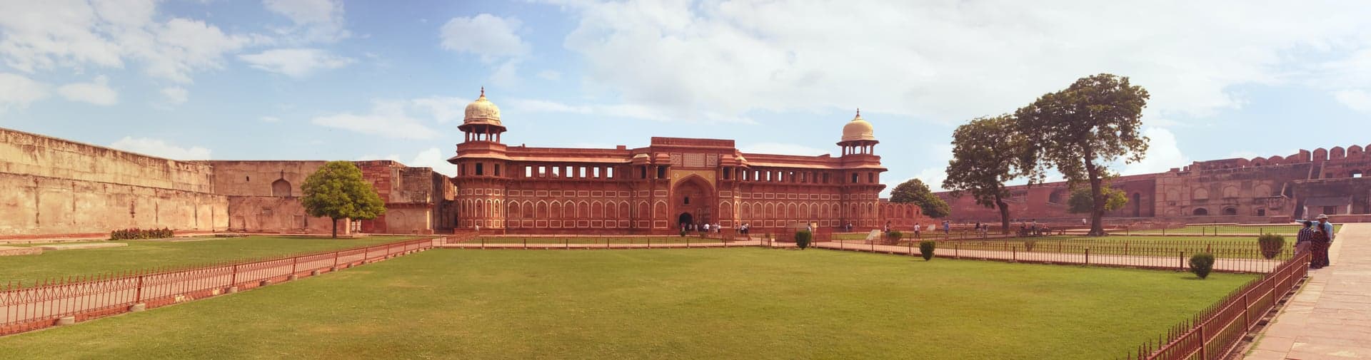 Essential Free Tour Agra Banner
